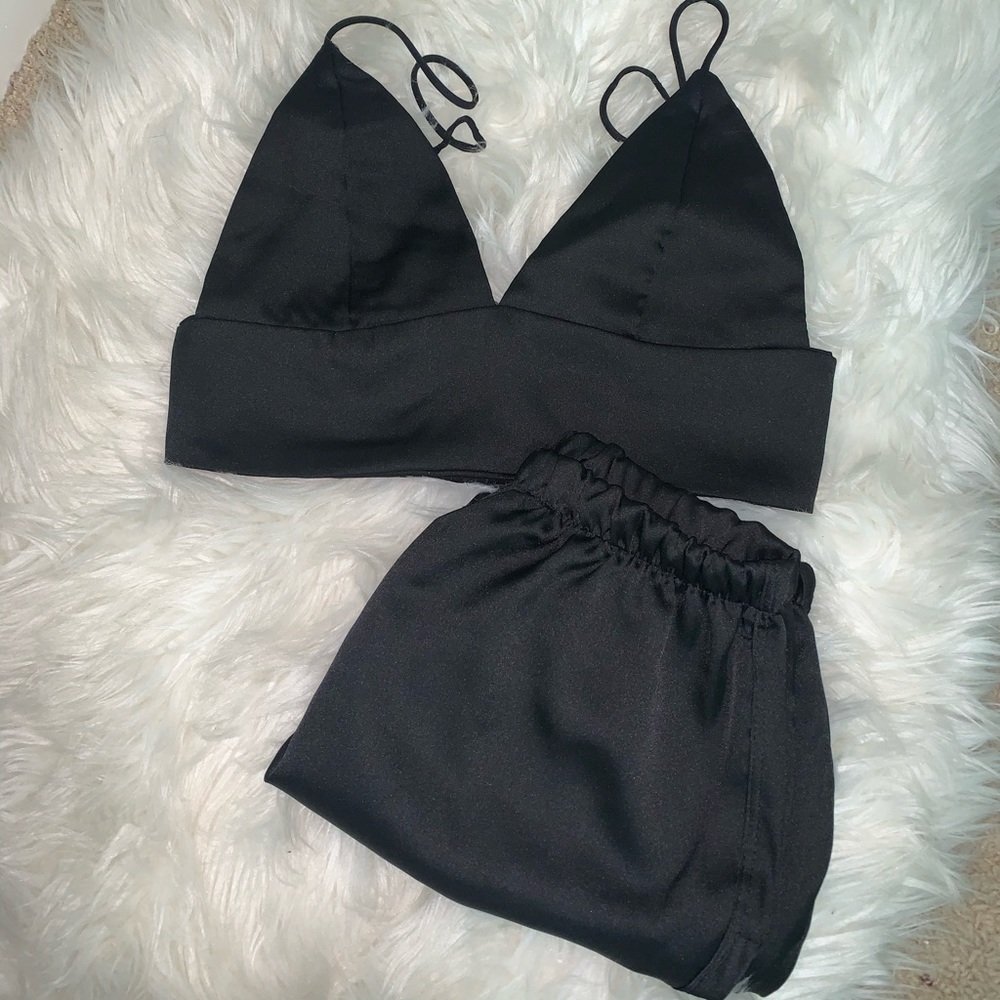 fashion nova 2 piece set🖤